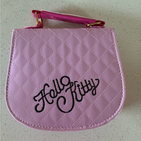 Hello Kitty Pink Quilted Crossbody Bag and Accessories NWOT - Picture 3 of 5